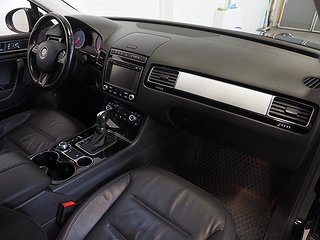 SUV Volkswagen Touareg 7 av 21