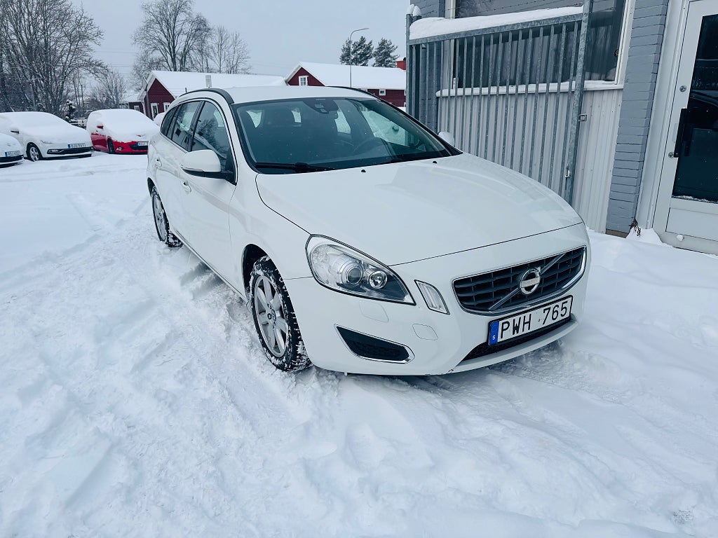 Volvo V60 D4 163HK AWD AUTOMAT /  MOMENTUM 