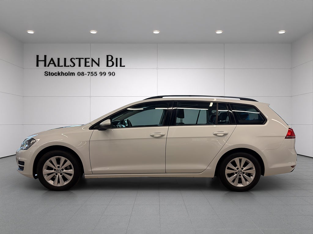 Volkswagen Golf 1.6 TDI Automat Drag Backkamera Adaptiv Farthållare