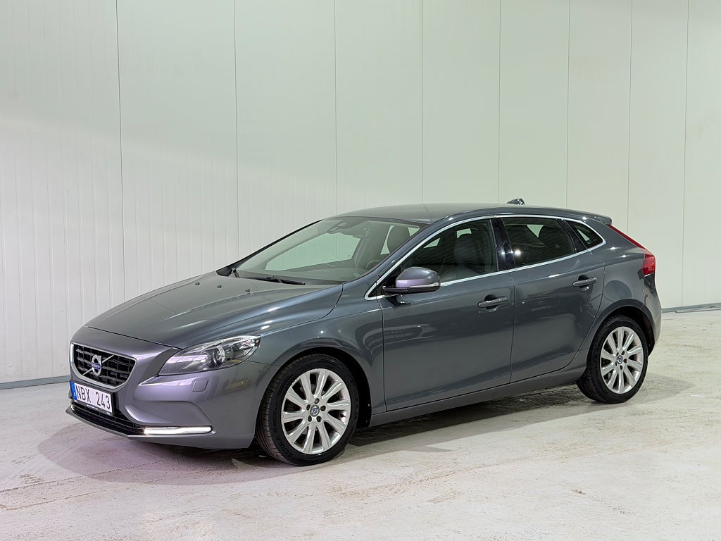 Volvo V40 D2 Summum B-Kamera D-Värmare Elstol förare skinn 