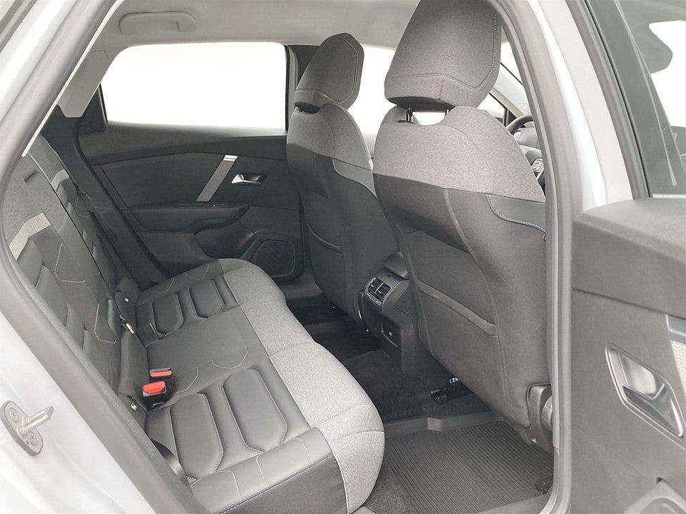 Bild på Citroën C4 Shine 1.2 PT 130hk Aut CARPLAY NAVI