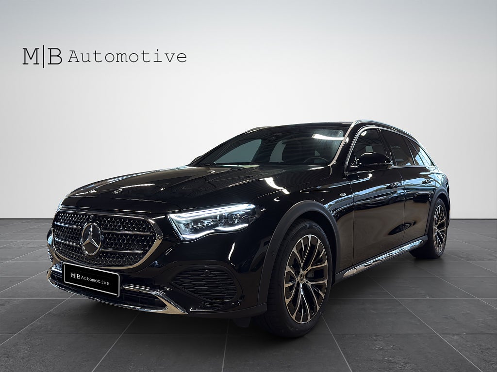 Mercedes-Benz E 300 de 4MATIC All-Terrain / Avantgarde Premium / PANO /