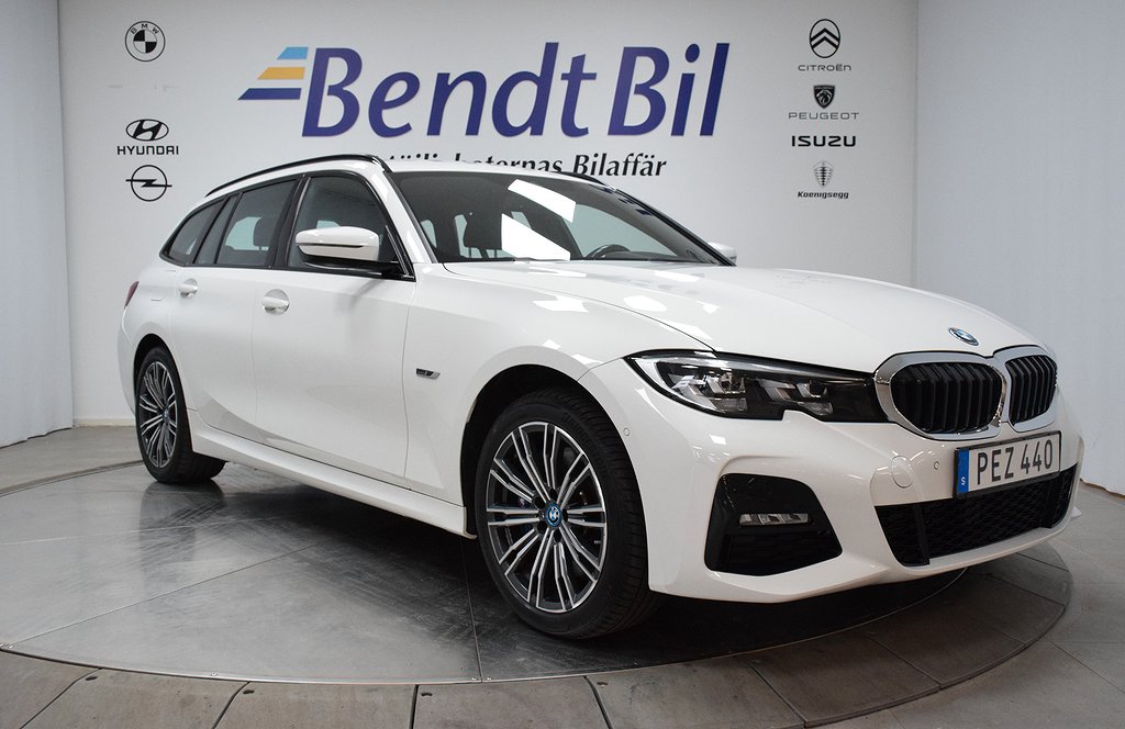 BMW 330e xDrive Touring M Sport/ Head-Up/ HIFI