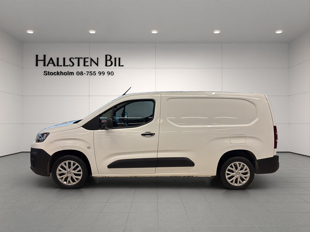 Citroën Berlingo Van Long 1.5 BlueHDi Aut Värmare CarPlay Kamera Drag