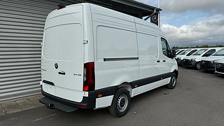 Transportbil - Skåp Mercedes-Benz Sprinter 10 av 22