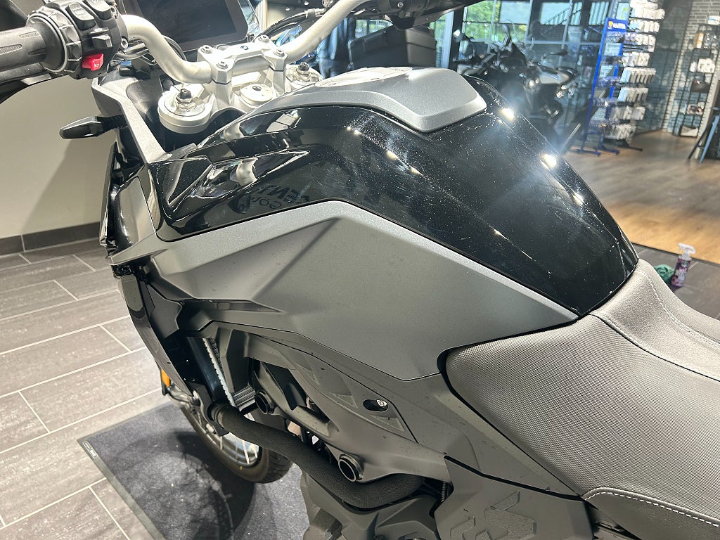 BMW F900GS 3,45%/141 mil/Wunderlich/Toppbox/Pakethållare