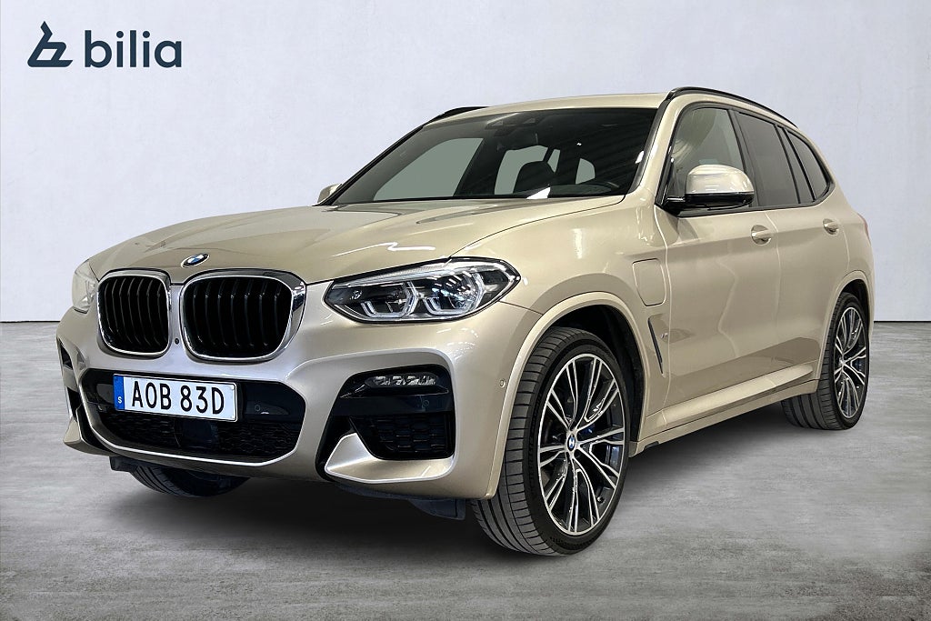 BMW X3 xDrive30e/M Sport/Pano/M Stolar/H&K/HUD/Drag/21"