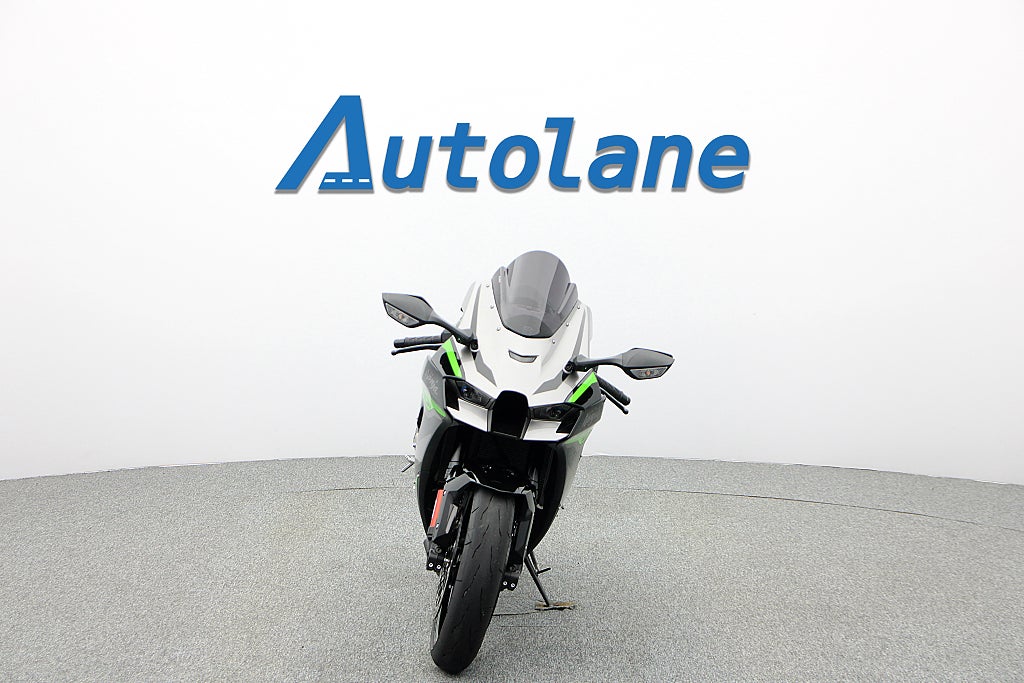 Kawasaki Ninja ZX-10R *Akrapovic Öhlins SHOWA