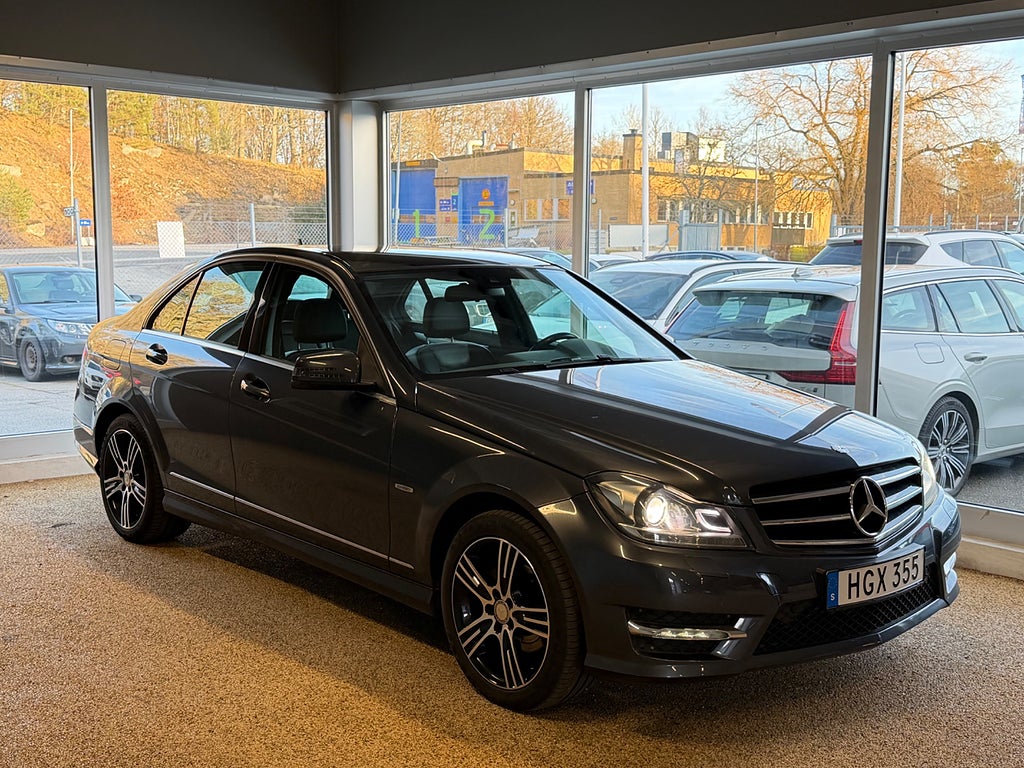 Mercedes-Benz C 180 Avantgarde 156 HK PDC Låga Mil