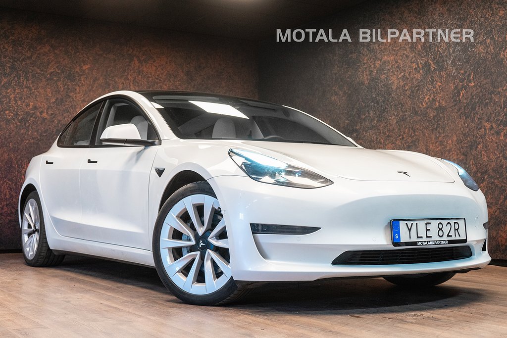Tesla Model 3 Long Range AWD | MOMS | Vit klädsel | Värmepump