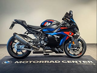 BMW M1000RR