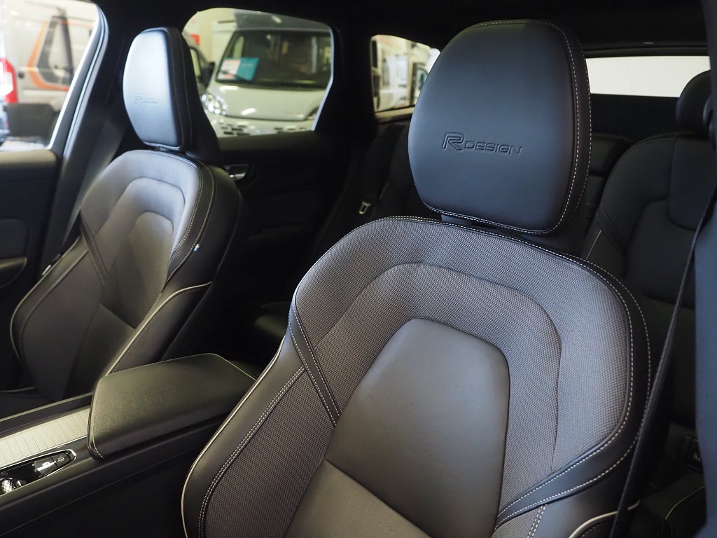 Volvo XC60 T8 Twin Engine 392hk AWD  R-Design |Drag|Pano|Navi|21"| 2020