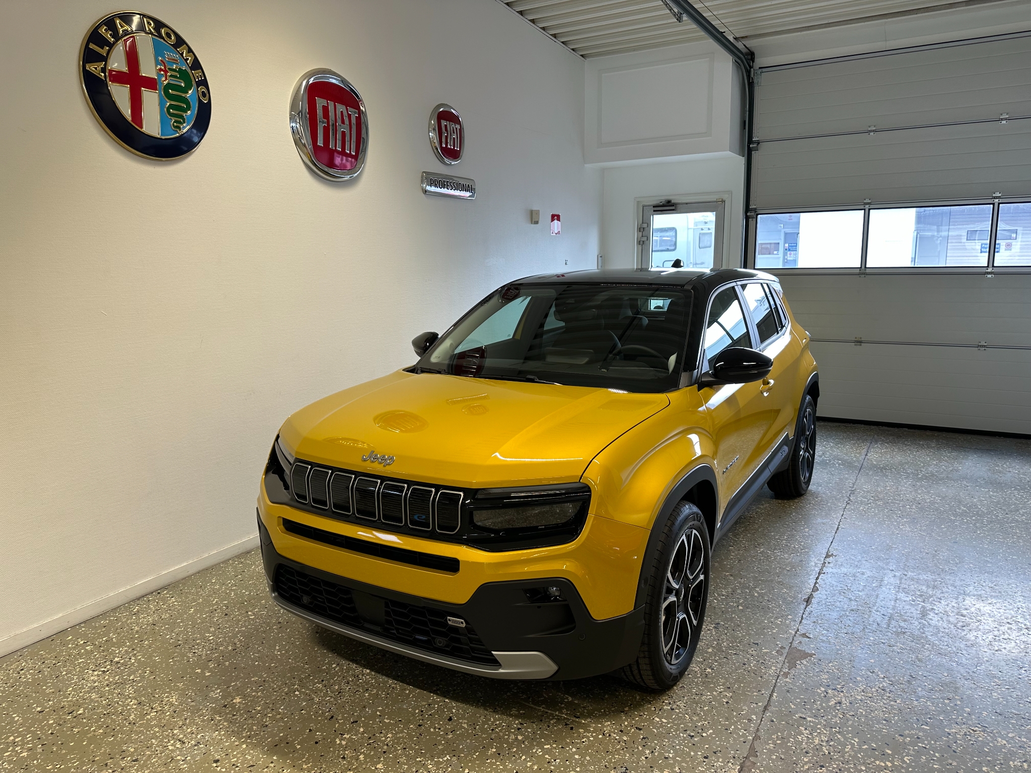 Jeep Avenger Electric 156hk 2023, bild 3/38