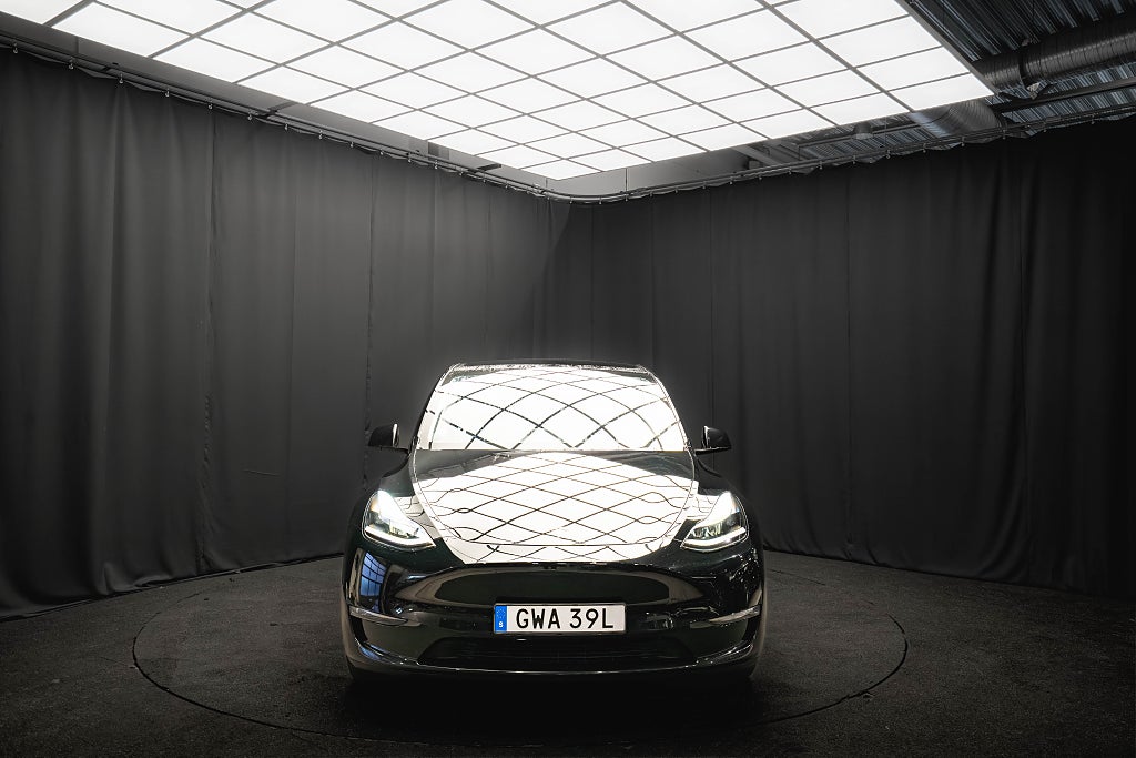 Tesla Model Y Long Range AWD DRAG PANO KAMERA 94.2%SoH 1-ÄGARE MOMS
