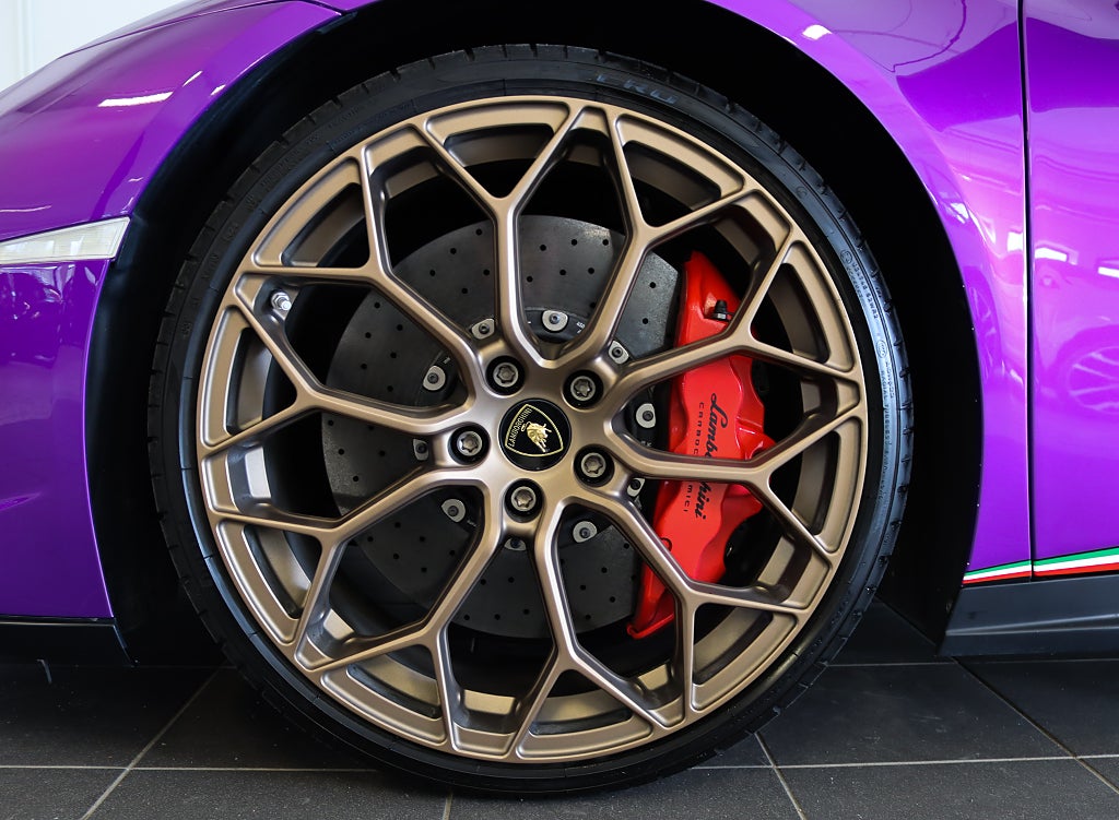 Lamborghini Huracán Performante VAT/MOMS Kolfiber Lift