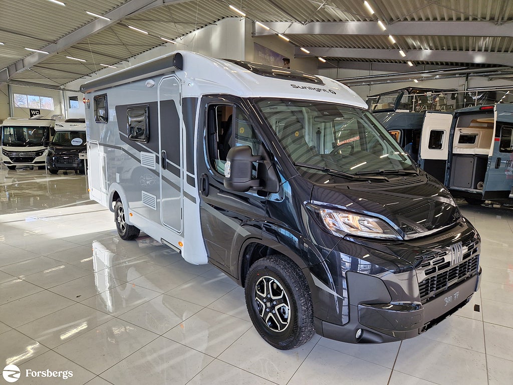 Sunlight Van V 66 Adventure Limited Edition! (FP) svart chassi och silver