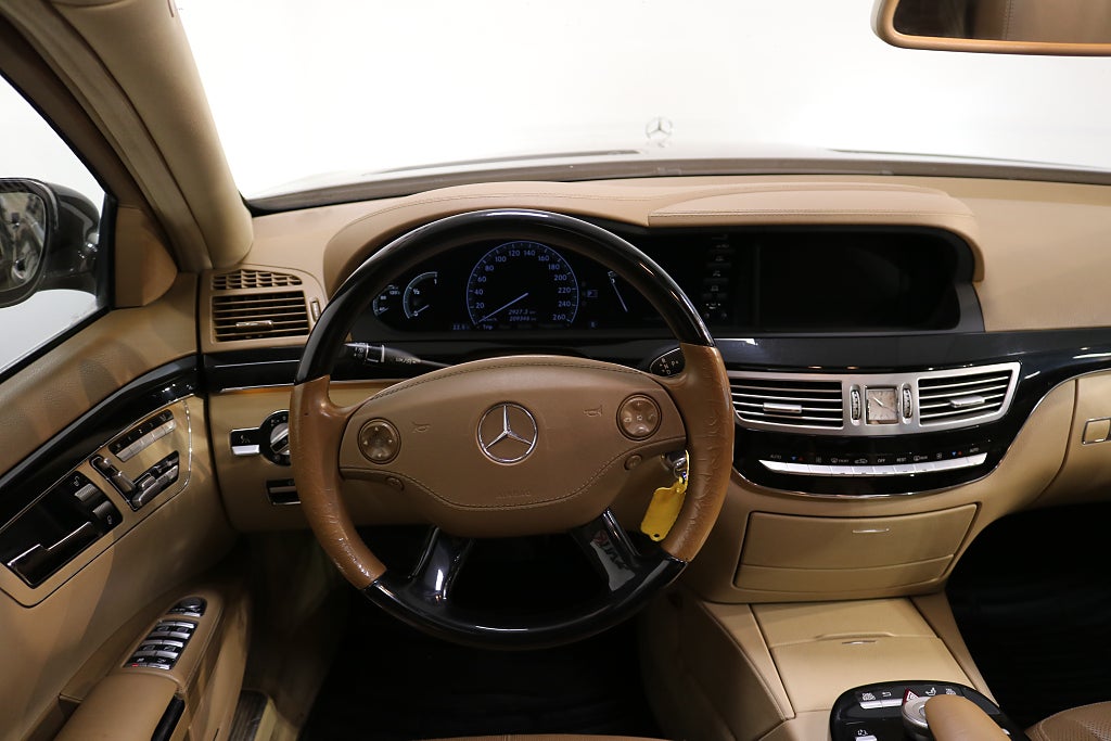 Mercedes-Benz S 2008 - miniatyr 11