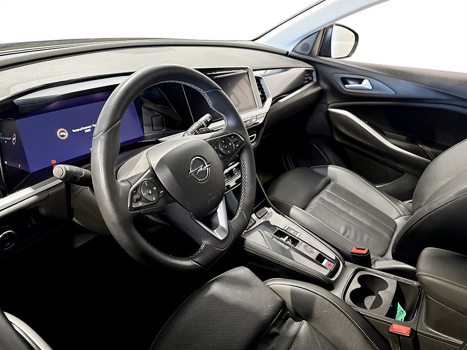 Bild på Opel Grandland SE Edition+ 1.2 PT 130hk Aut RATTVÄRME DRAG