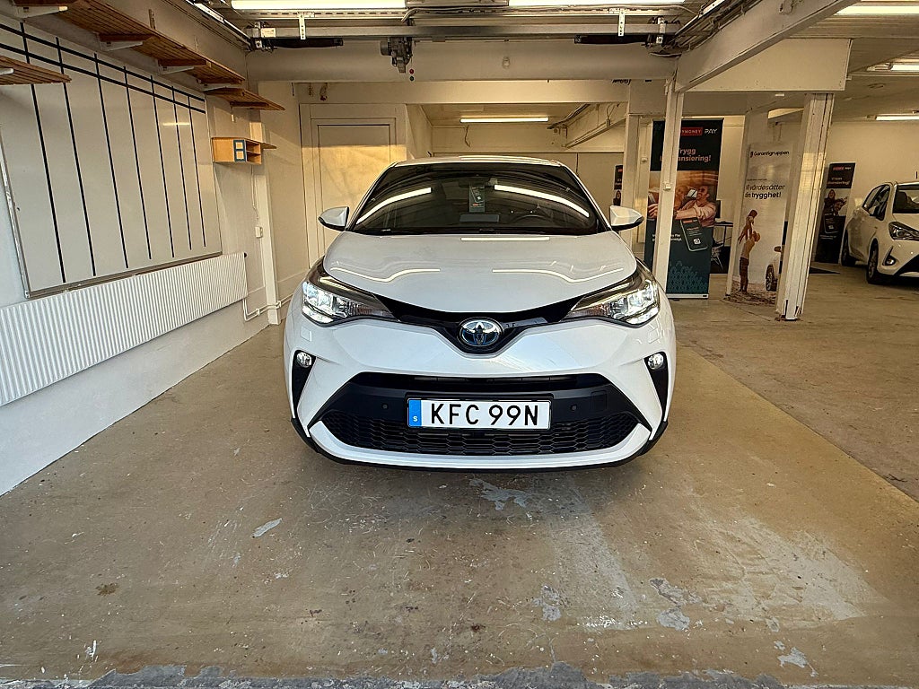 Toyota C-HR HYBRID CVT X-EDITION AUTO NAV B-KAM V-HJUL MOMS 