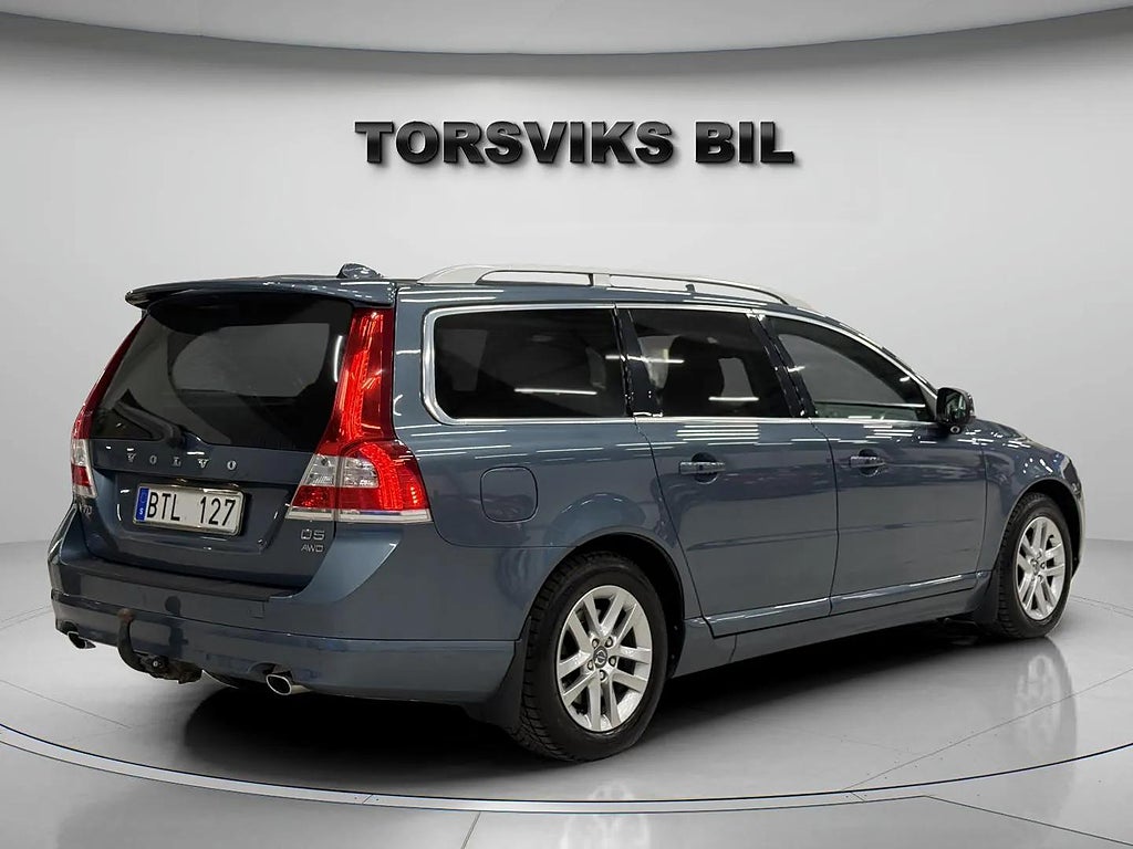 Volvo V70 D5 AWD Geartronic Summum R-Design Limited 215hk - miniatyr 6