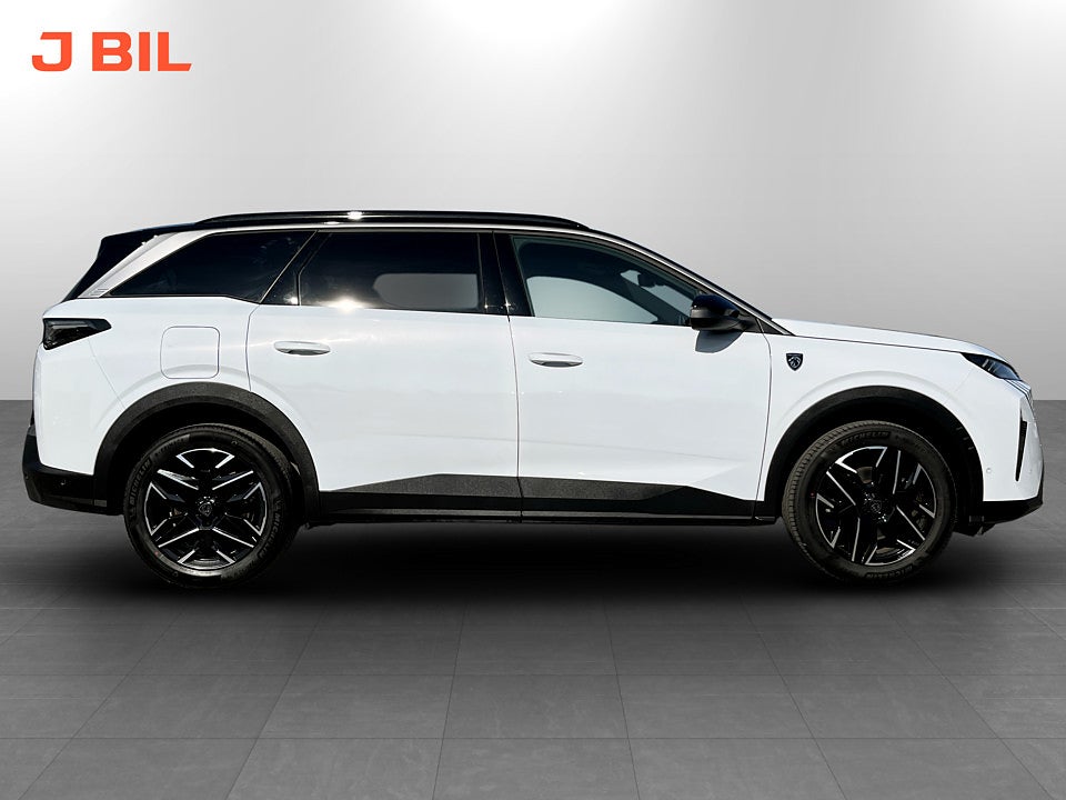 Bild på Peugeot 5008 GT Ultimate Hybrid 145hk Aut 7-SITS B-KAMERA ELSTOL