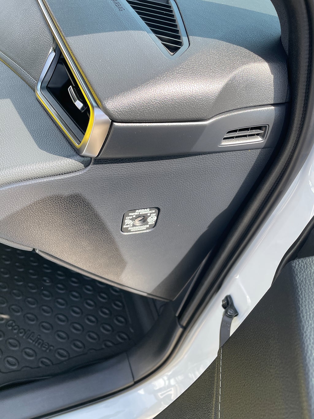 Suzuki Swace Hybrid 1.8 VVT-i E-CVT 122 hk