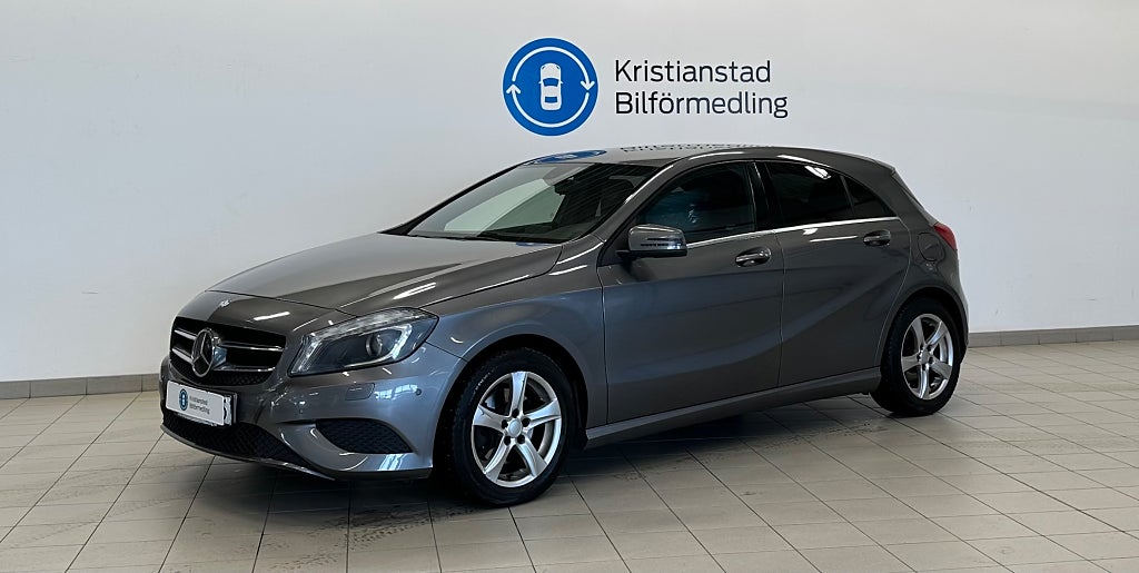 Mercedes-Benz A 180 Mountain Grey Met. Dragkrok, Vinterhjul, 