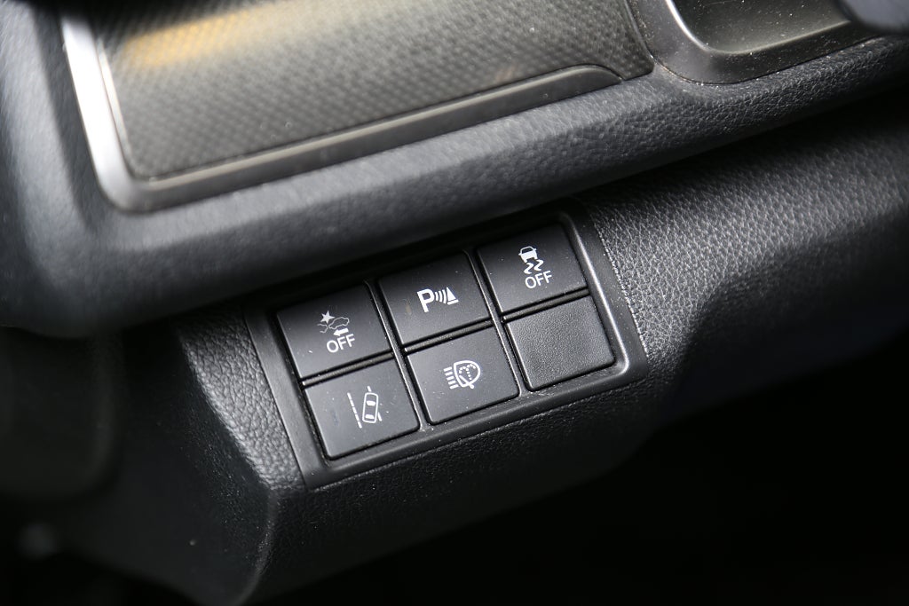 Honda Civic 1,5 i-VTEC Turbo 182hk 5D Panorama Skinn Drag 2017