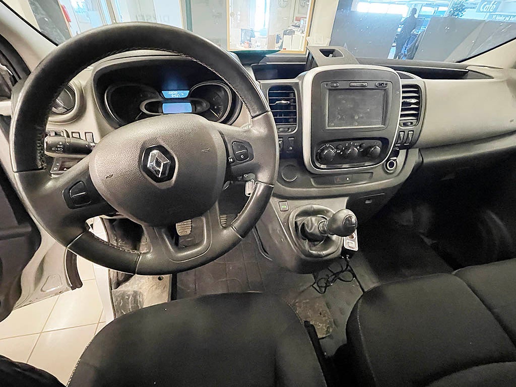 Renault trafic Skåpbil 1,6 dci GDS BIL/GÅr bra (OBS läs text)