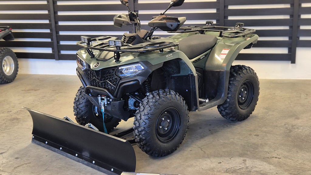 CFMOTO Cforce 450 | Snöplog 150 cm | Nyservad | Traktor B | Besiktad