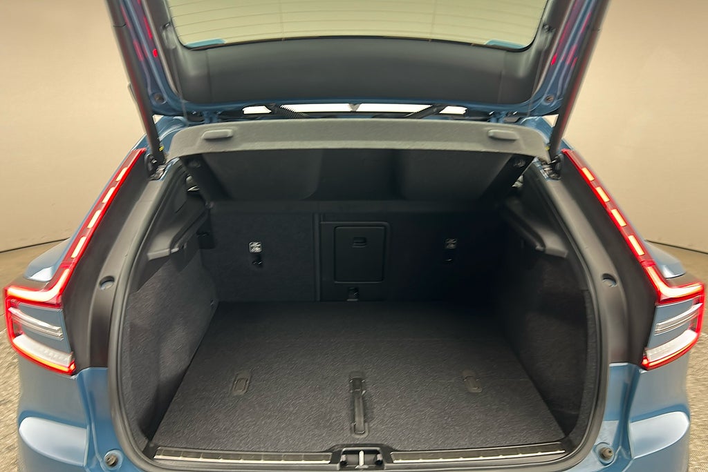 Volvo C40 Recharge Twin, 408hp, 2024