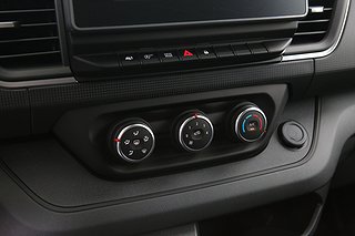 Transportbil - Skåp Nissan Primastar 10 av 17