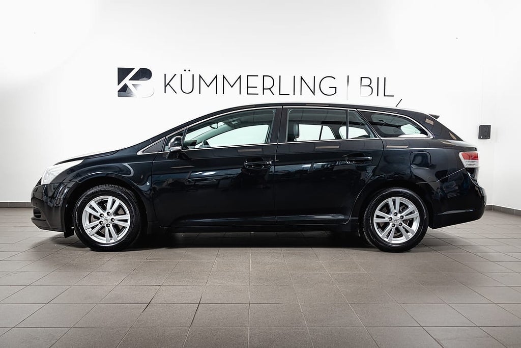 Toyota Avensis 1.8 Automat 147hk B-Kamera Drag M&Kvärmare