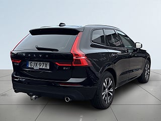 Volvo XC60 B4 AWD Geartronic Momentum S&V/Psens/Drag/Navi/Rattvärm
