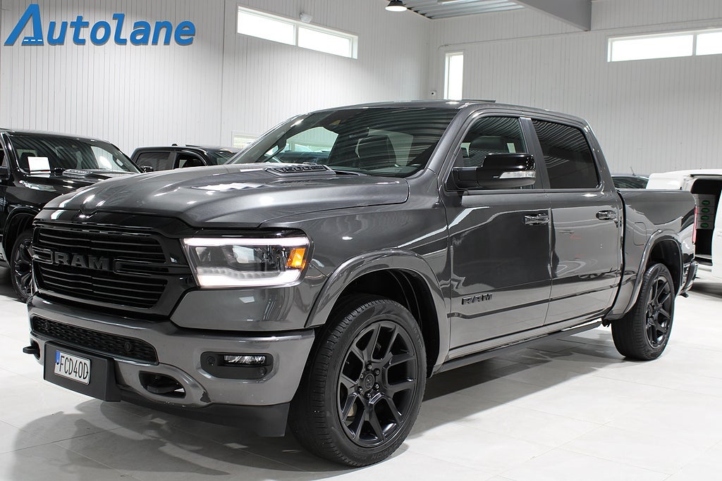 RAM 1500 Dubbelhytt 5.7 V8 LARAMIE Night, Pano,H/K,Luftfjädring
