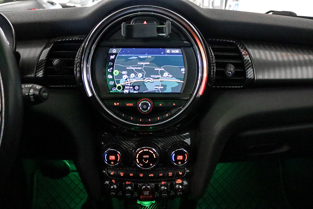 MINI Cooper S 3-dörrars DCT Chili II Panorama H/K Navi