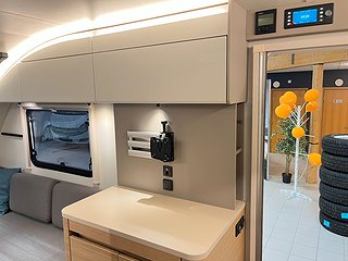 Husvagn, 1-axl Adria ACTION 391 LH 15 av 20