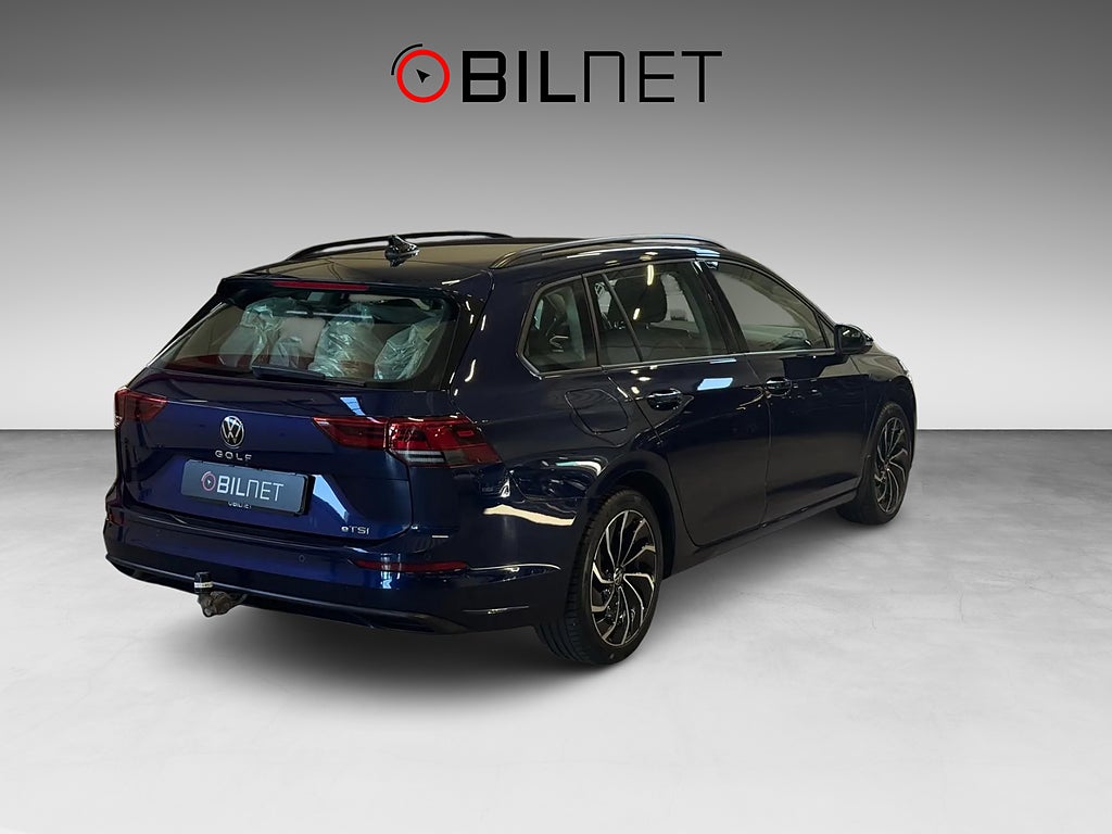 Volkswagen Golf Sportscombi 1.5 eTSI Drag Kamera Värmare Moms LED