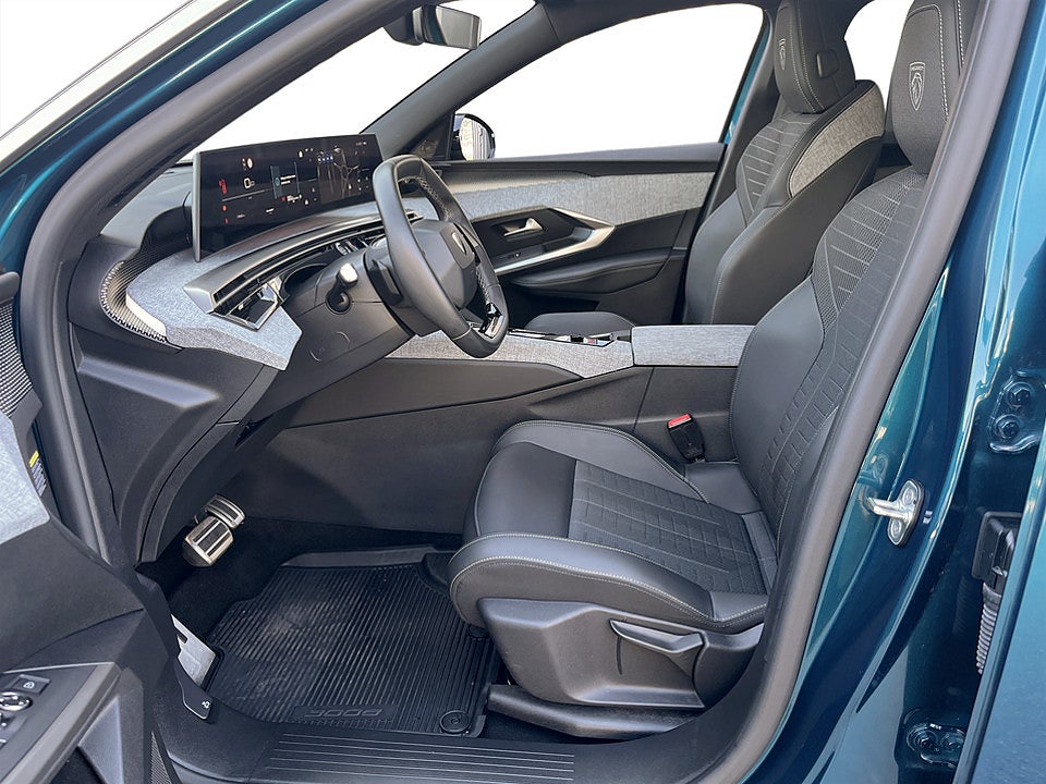 Bild på Peugeot 3008 GT Hybrid 1.2 PT 145hk Aut B-KAMERA CARPLAY