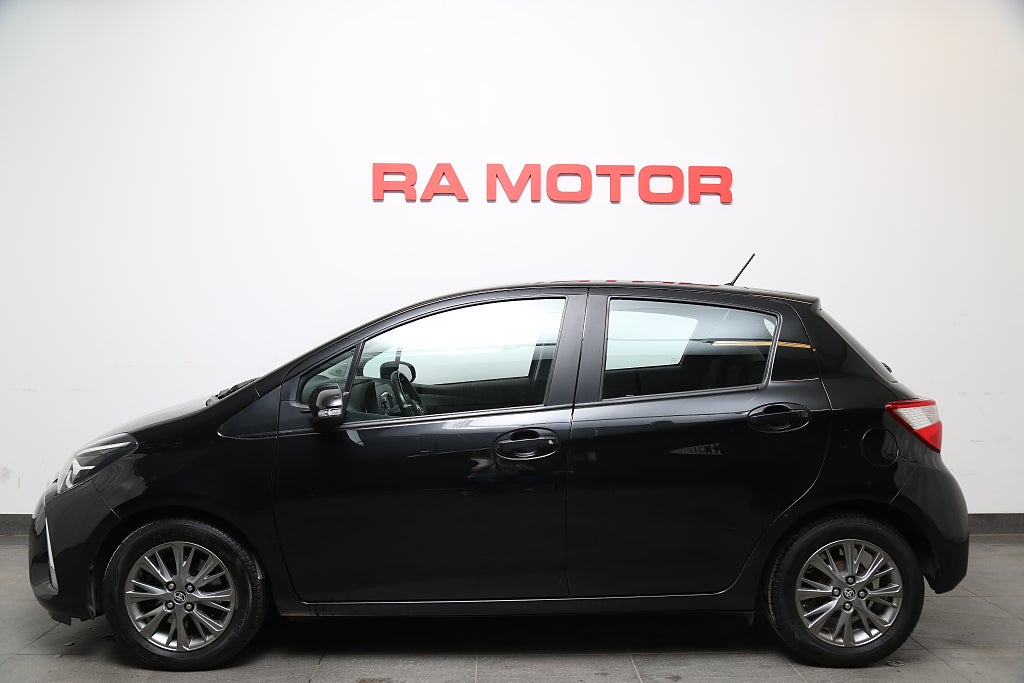 Toyota Yaris 1,5 VVT-iE Active 5-dörrar Bluetooth Kamera 2017