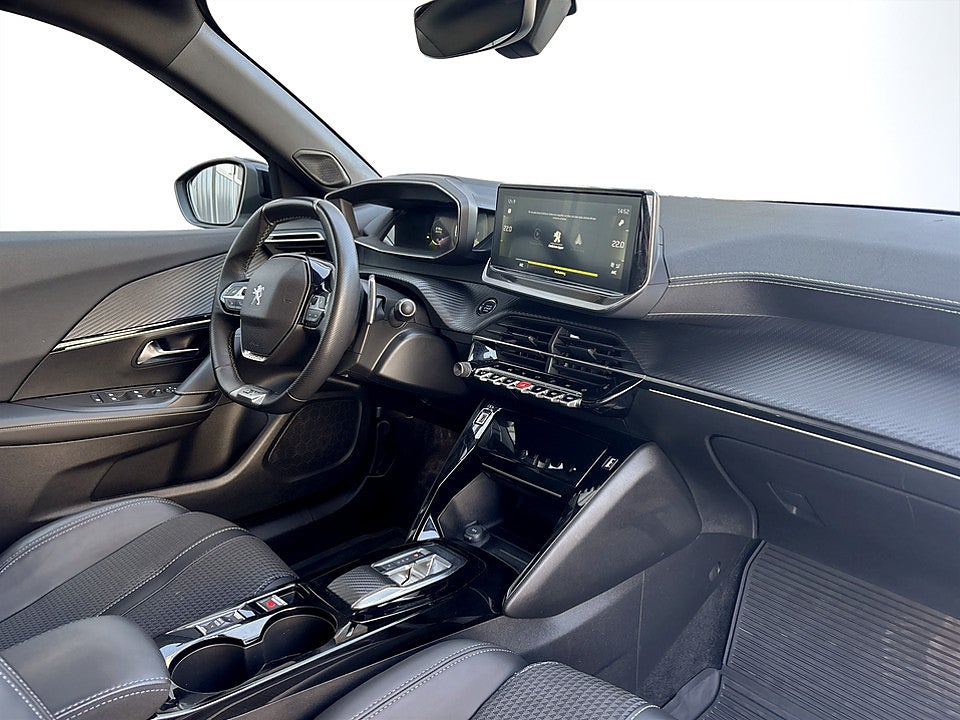 Bild på Peugeot 2008 GT 1.2 PT 130hk Aut B-KAMERA CARPLAY