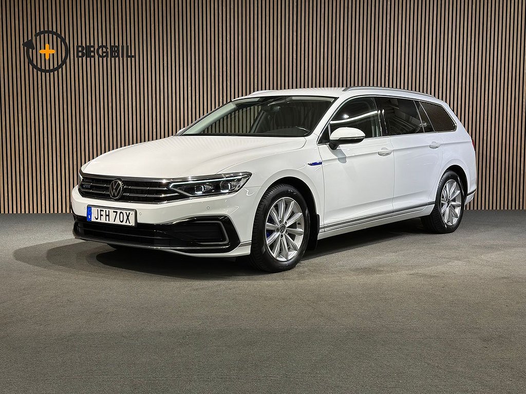 Volkswagen Passat Sportscombi GTE | PLUG-IN HYBRID | Cokpit I DRAG | B-kamera I Ny