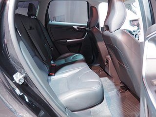 SUV Volvo XC60 10 av 23
