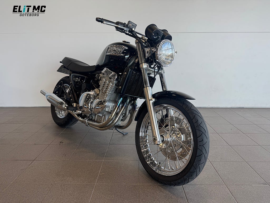 Triumph Thunderbird Café racer Fr.566kr / Månad