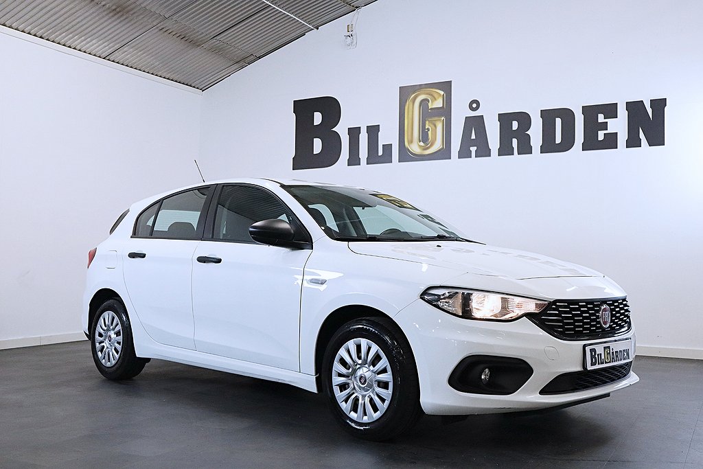 Fiat Tipo 1.4 FIRE 95HK POP V-däck P-Sens Nybes 3.95%Ränta