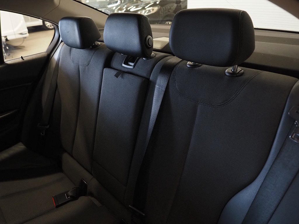 BMW 320 d 184hk Sedan Steptronic 2014