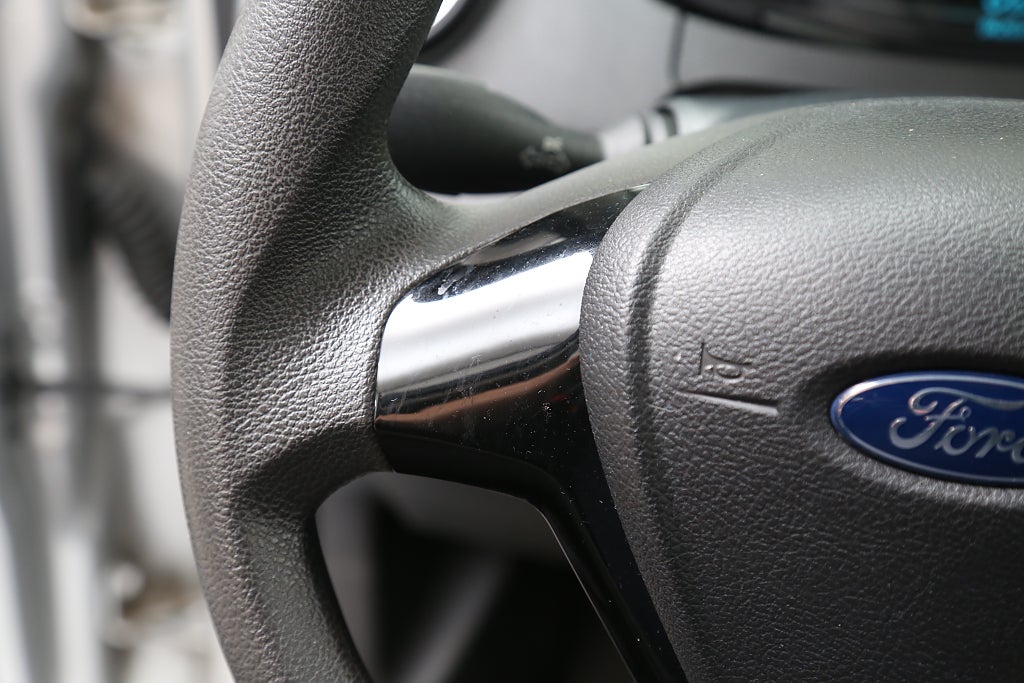Ford Ka + 1,2 Ti-VCT 70hk Trend 5D Bluetooth 2017