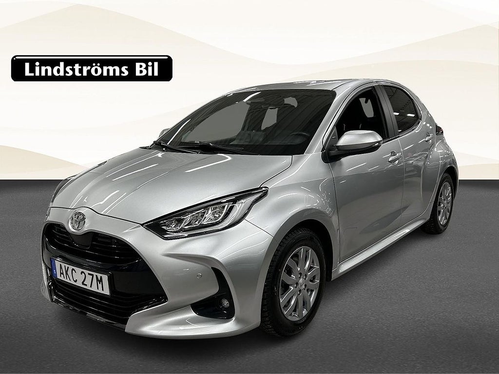 Toyota Yaris Hybrid 1,5 130 5D STYLE VINTERHJUL MOMS