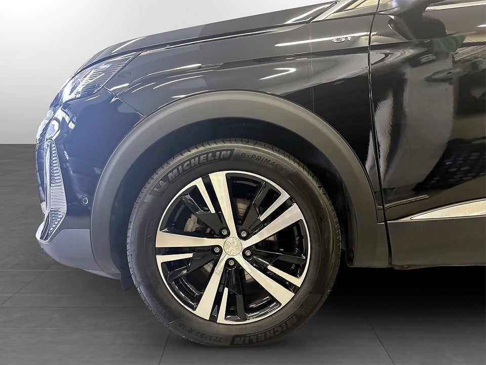 Bild på Peugeot 5008 GT 1.2 PT 130hk Aut 7-SITS B-KAMERA CARPLAY