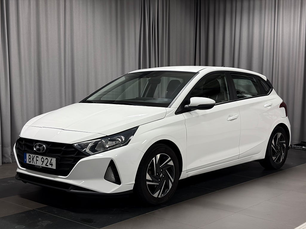 Hyundai i20 Essential 1.2 MPi, Backkamera, Rattvärme, Vinterhjul